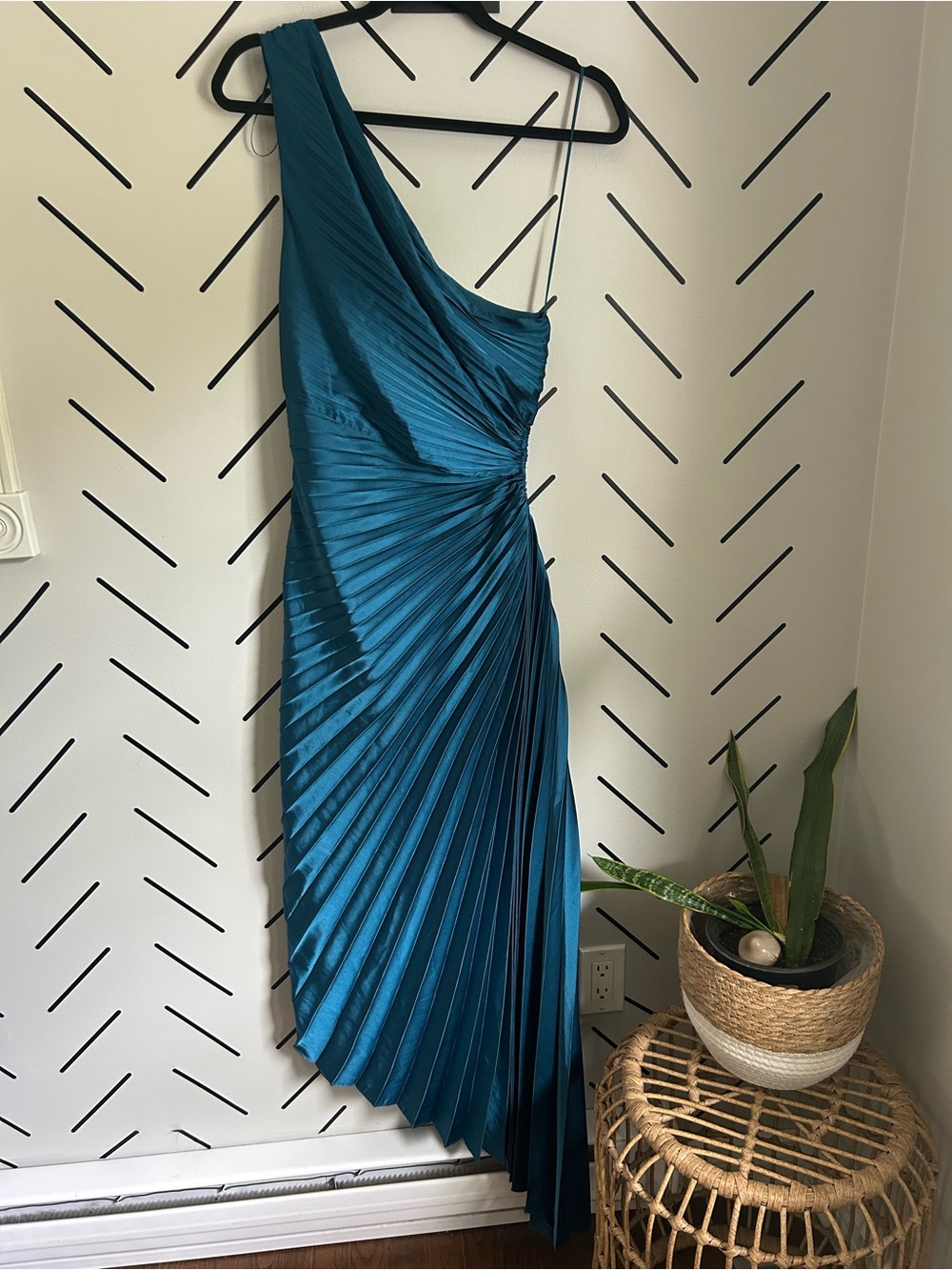 Dress Forum Satin One Shoulder Asymmetrical Pleated Dress wedding guest dress - Picture 3 of 7
